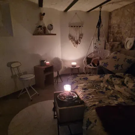 Homestay Petite Maison Originale Avec Espace Prive Cosy *